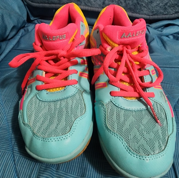Multiple color sneakers and Atari hat new sneakers no tags but never used.. - Picture 1 of 5